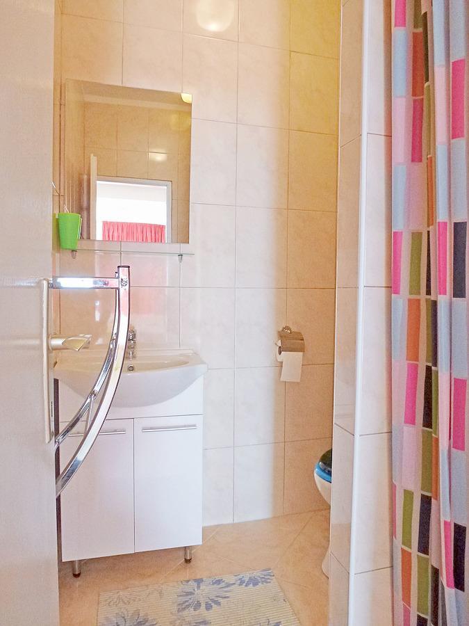 Apartment Blanka By El-Pi Tours Njivice Exterior photo