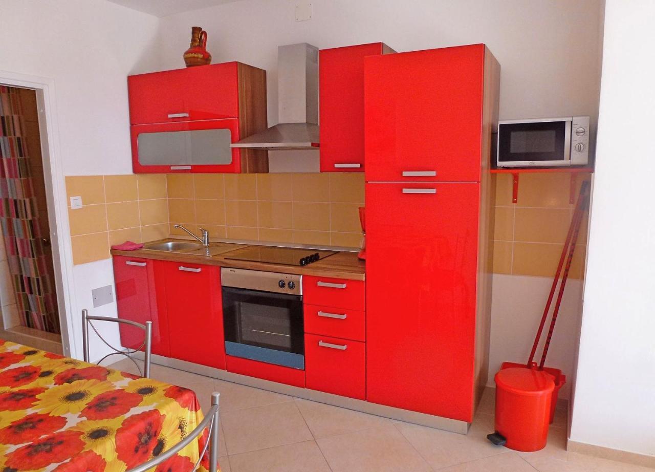 Apartment Blanka By El-Pi Tours Njivice Exterior photo